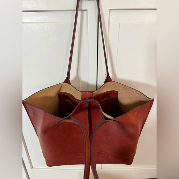 Frye Lucy Leather Tote Bag - Picture 3 of 8
